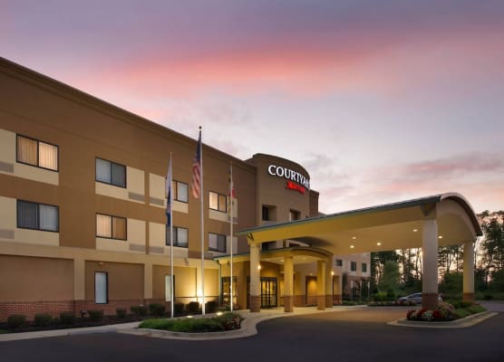 Courtyard by Marriott Waldorf 1