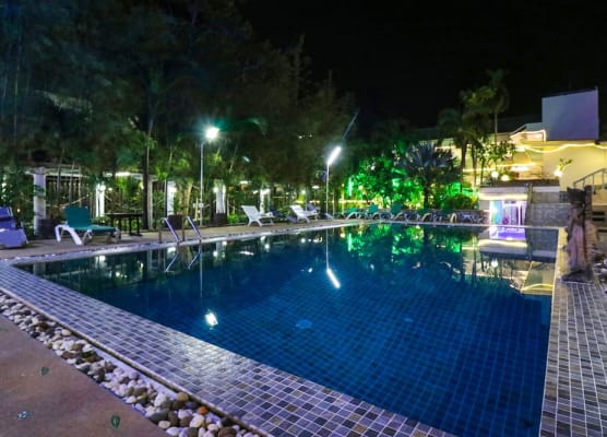 Natural Beach Hotel Pattaya 1