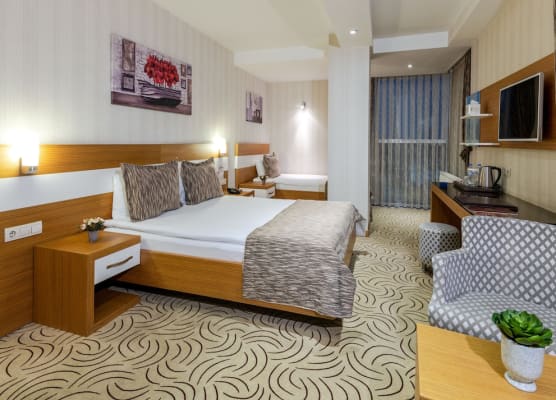 Dies Hotel 1