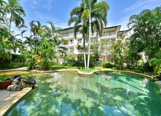 Golden Sands Beachfront Resort 1