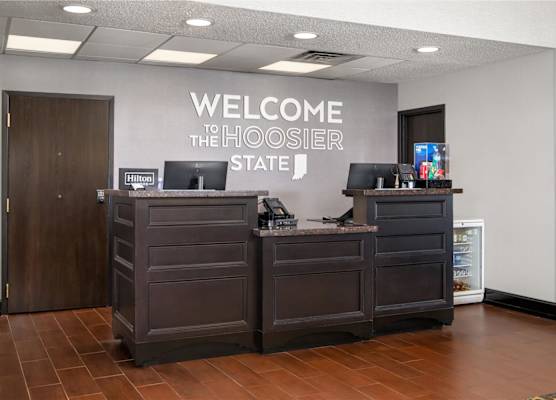 Hampton Inn Elkhart 1