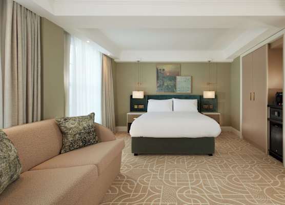 The Lensbury Resort 1