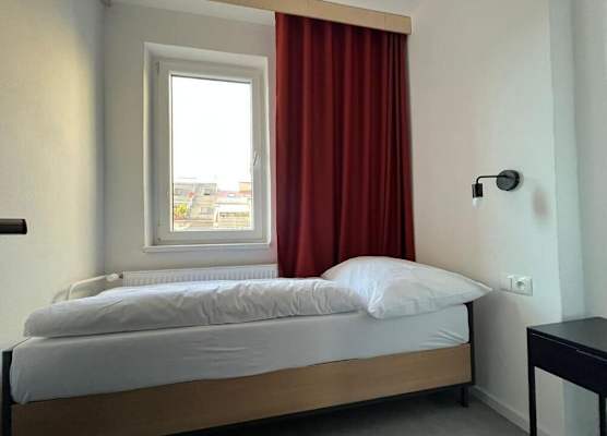 IZY STAY Hostel Bratislava 1