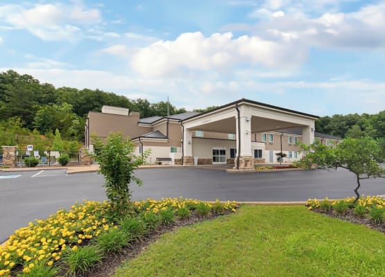 Holiday Inn Express HURRICANE MILLS (WAVERLY) by IHG 1