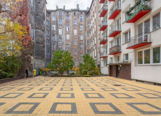 Hala Mirowska Apartments 1