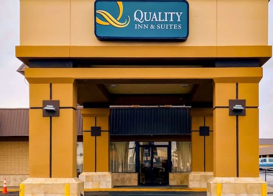 Quality Inn & Suites Airport 1
