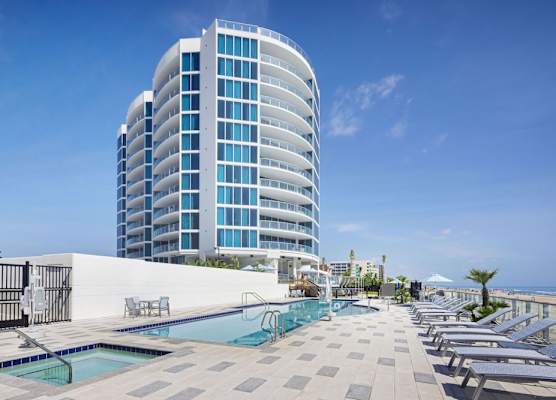 Max Beach Resort 1