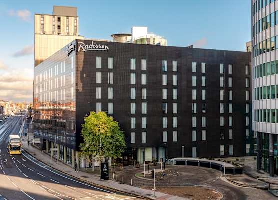 Radisson Hotel Manchester City Centre, A Verified Net Zero Hotel 1