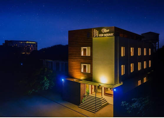 HOTEL TEN SQUARE - 5 Minutes from The Taj Mahal 1