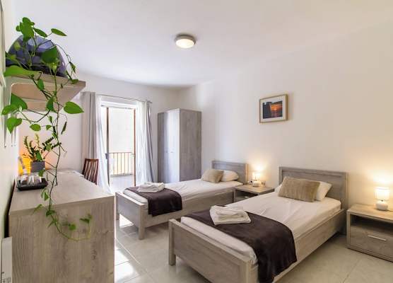 SwieqiStay room2 private bath - Paceville 1