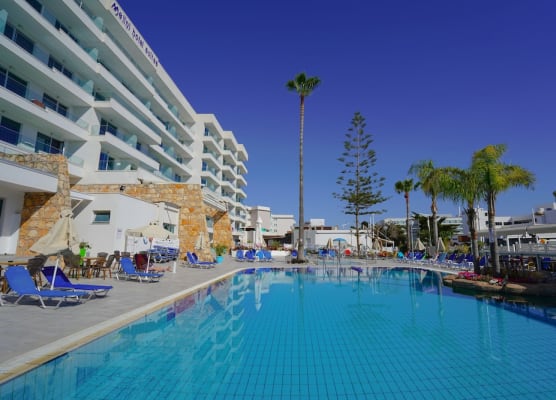 Melini Hotel Suites 1