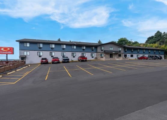 Econo Lodge Madison East 1