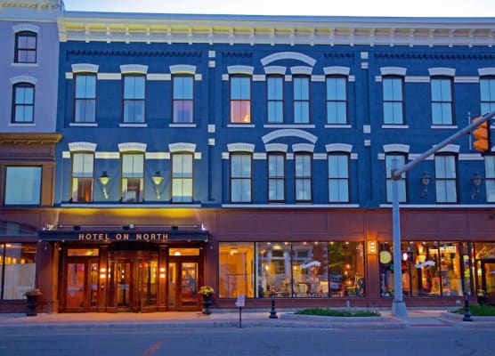 Hotel on North 1