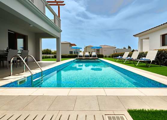 Angie Luxury Beach Villas 1