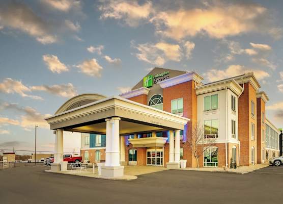 Holiday Inn Express & Suites RICHMOND by IHG 1