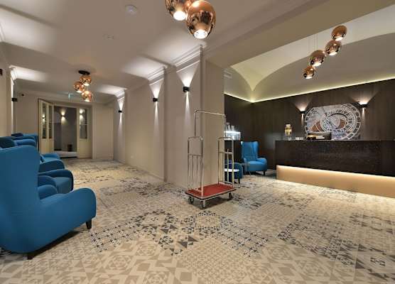 EA Hotel New Town 1