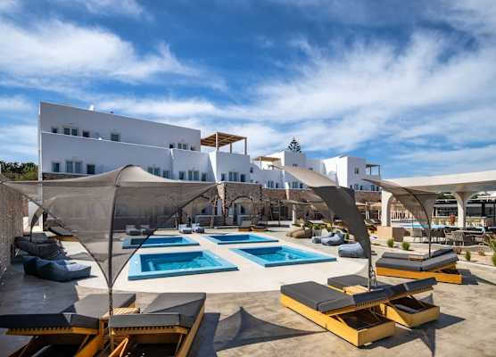 Aelia Luxury Suites 1