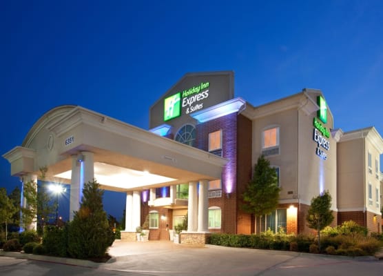 Holiday Inn Express & Suites FORT WORTH - FOSSIL CREEK by IHG 1