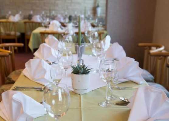 Hotel & Restaurant Waldcafe Hettstedt 1