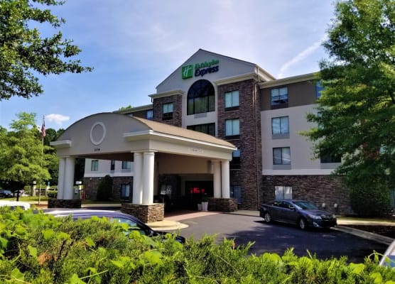 Holiday Inn Express APEX-RALEIGH by IHG 1