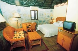 Hotel Selwo Lodge - Animal Park Tickets Included 1