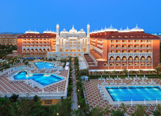 Royal Taj Mahal Hotel 1