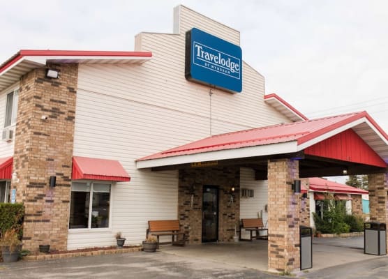 Travelodge by Wyndham Escanaba 1