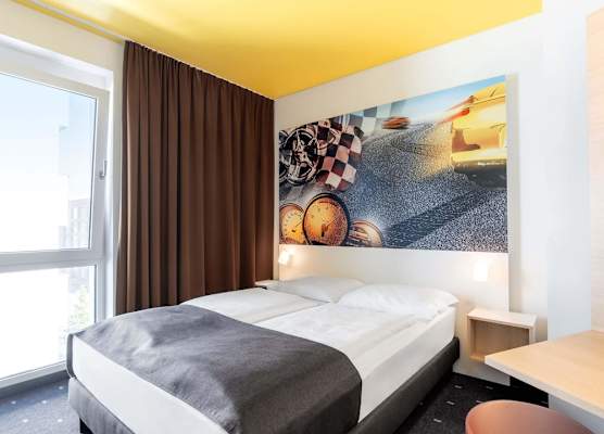 B&B Hotel Stuttgart-Zuffenhausen 1