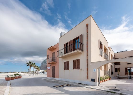 I Tre Golfi Beach Apartments 1