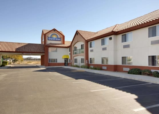Days Inn by Wyndham Phoenix North 1