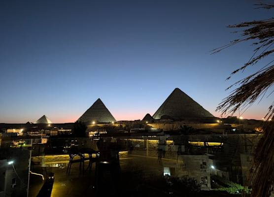 3 Pyramids View Inn 1