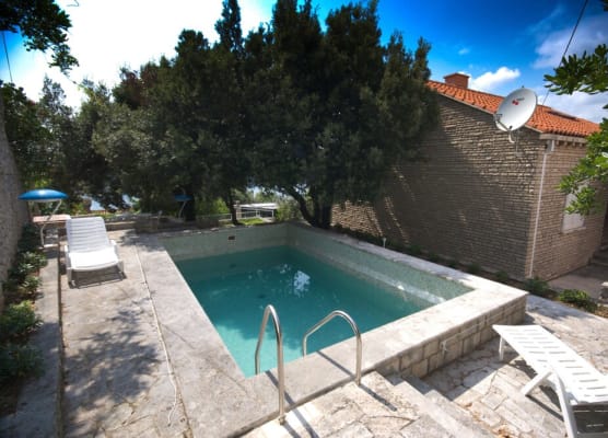 Apartments Villa Marijeta with Free Parking 1