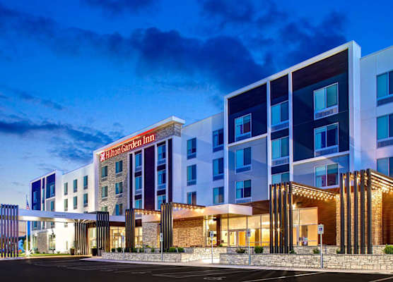 Hilton Garden Inn Cedar Rapids 1