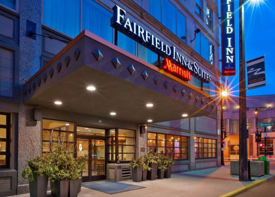 Fairfield Inn & Suites by Marriott Milwaukee Downtown 1