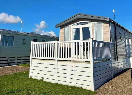 2 Bed-Sleeps 6 -Patio-Parking-Pet Friendly 1