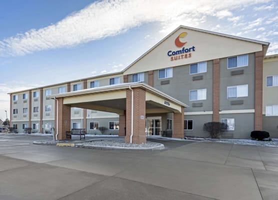 Comfort Suites Normal University area 1