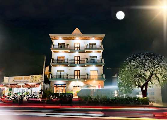 VPlus Hotel 1