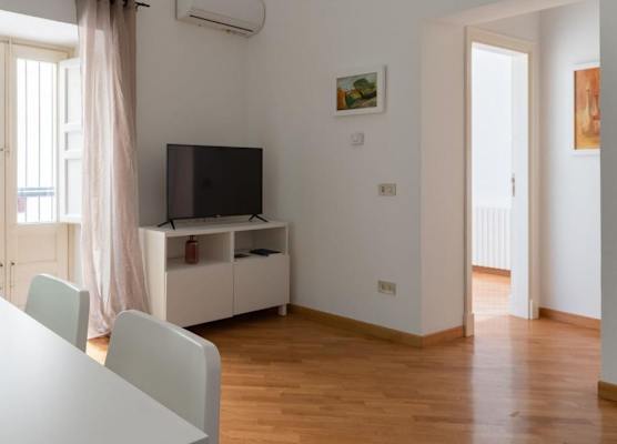 Lungarini Apartment - Historic Kalsa 1