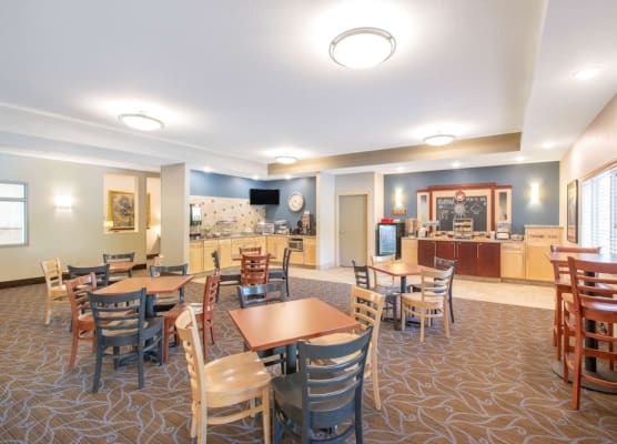 AmericInn by Wyndham Humboldt 1