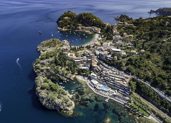 Atlantis Bay - The Leading Hotel of the World 1