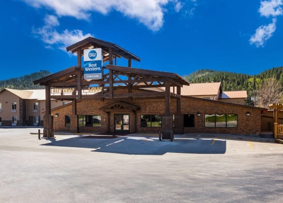 Best Western Golden Spike Inn & Suites 1