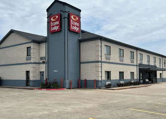 Econo Lodge Beaumont I-10 South 1