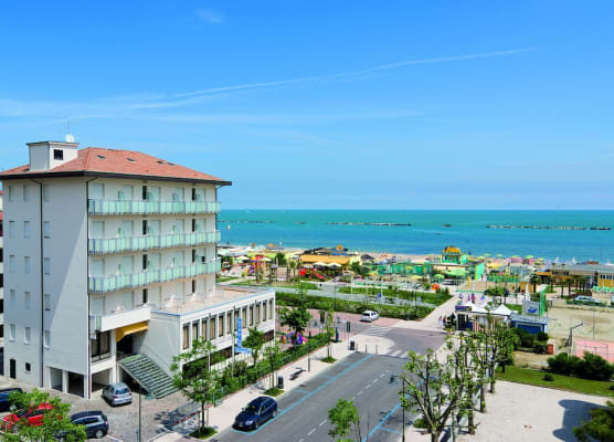 Little Hotel 1