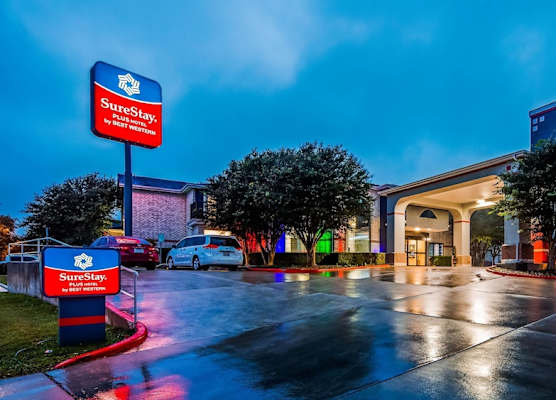 SureStay Plus by Best Western San Antonio Airport 1