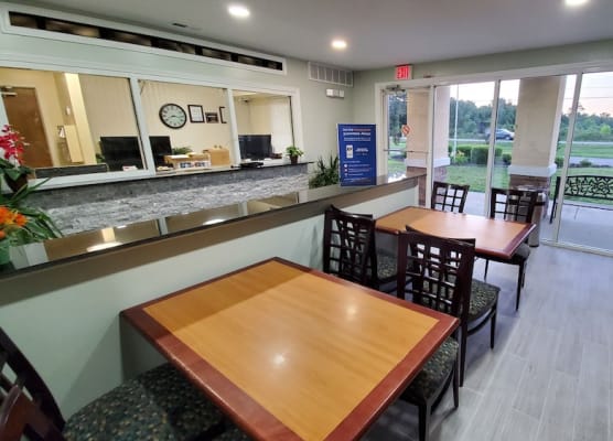 Stonewood Inn & Suites of Carrollton - Smithfield 1