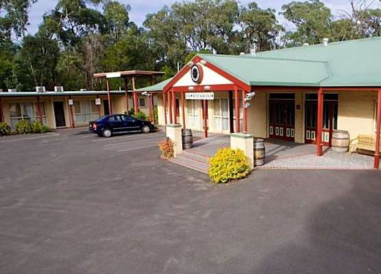 Sanctuary House Resort Motel 1