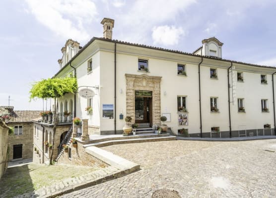 Borgo Vecchio Locanda di Charme 1