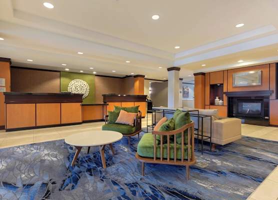 Fairfield Inn & Suites by Marriott Rockford 1