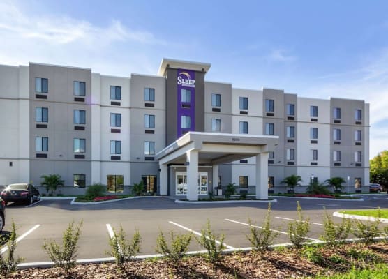 Sleep Inn & Suites Tampa South 1