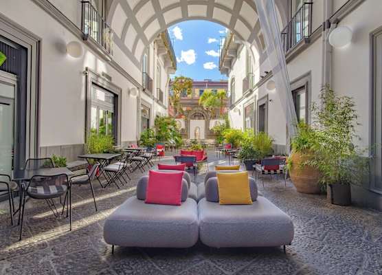 Hotel Piazza Bellini & Apartments 1